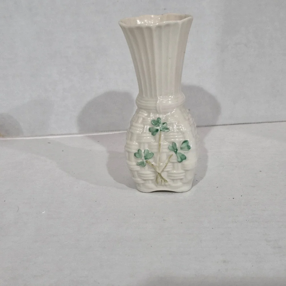 Belleek Ireland Shamrock Basketweave Parian China Bud Vase Blue Mark 4 Inch